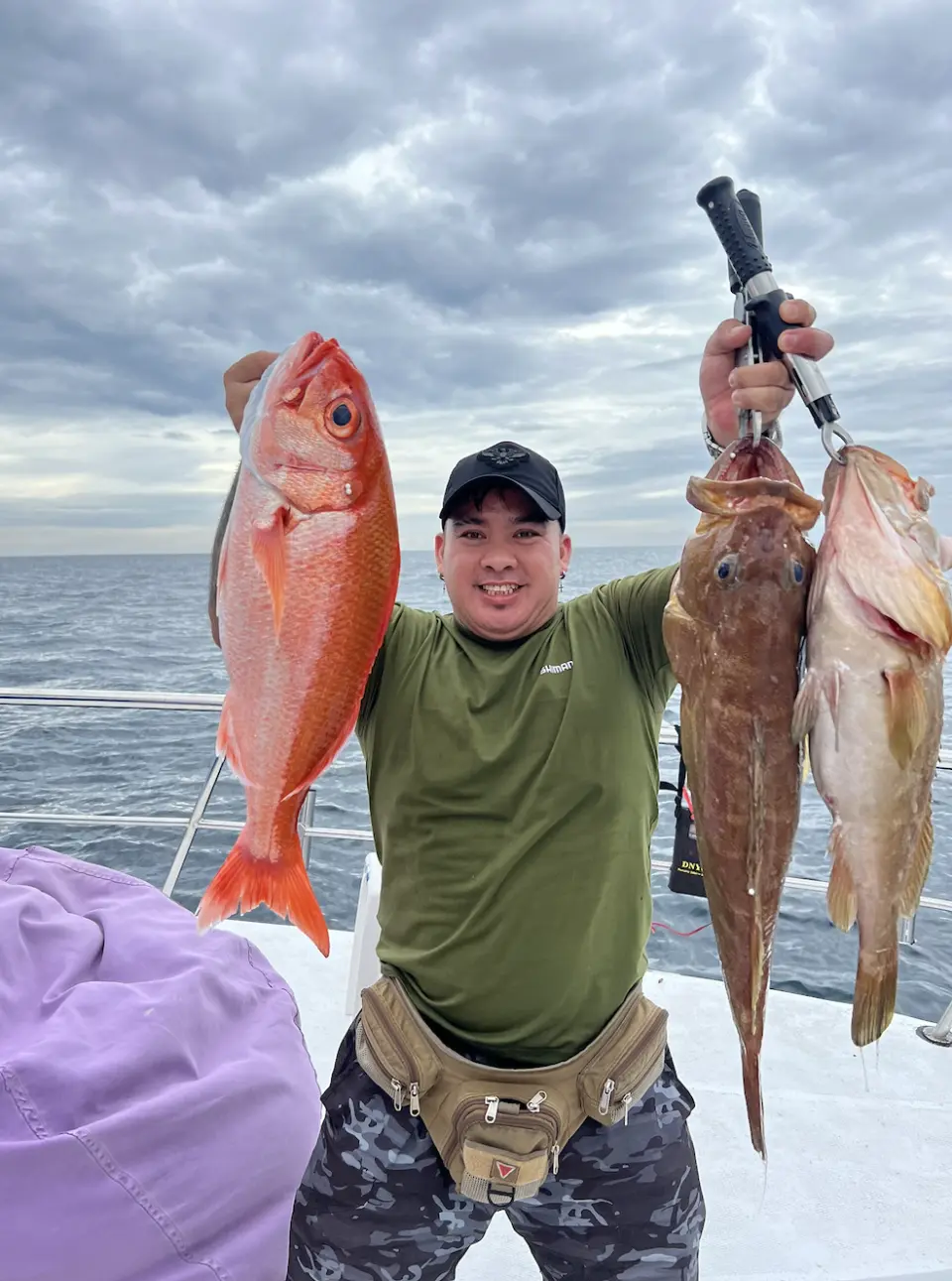 deep-sea-fishing-tour-trip-travel-anglers