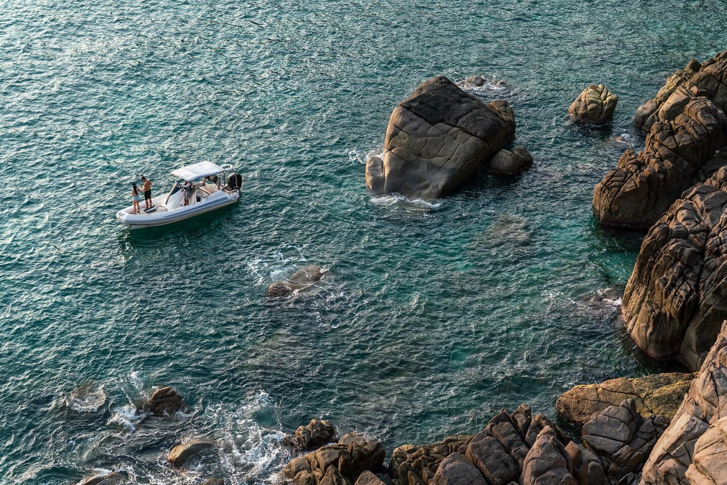 Experience a private, high-end seaside setting at the 6-star Amanoi resort.