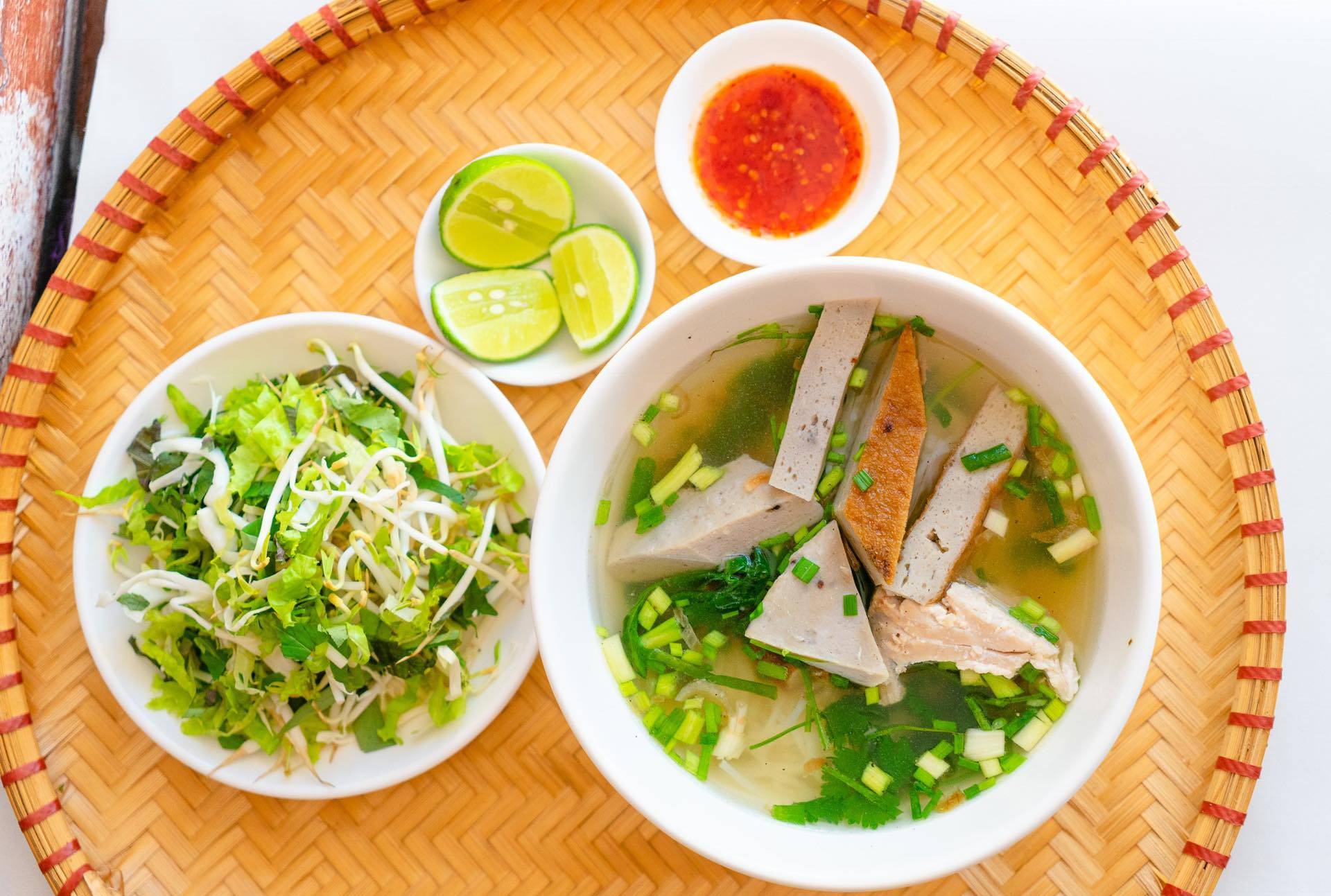 Bún Chả Cá (Nha Trang fish cake noodle soup)