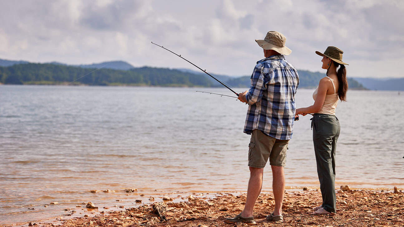 Couple-fishing-dating-Ón-Saltwater-Fishing-Park-viet-nam-fishing-tours-trips-travel-anglers-11