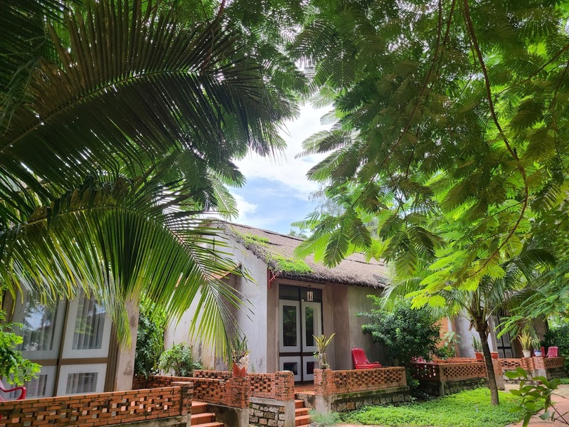 A peaceful natural setting at Phuong Nam Resort