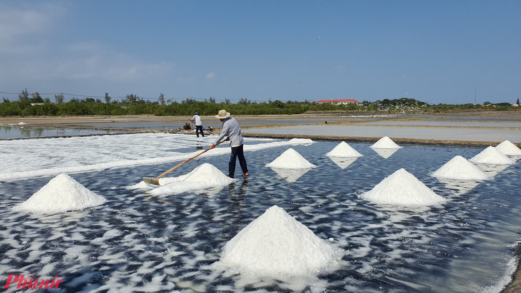 the remote salt-making hamlet of Thieng Lieng