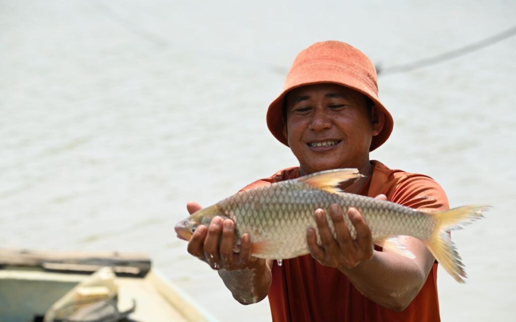 mekong-delta-river-an-giang-fishing-tour-viet-nam-1