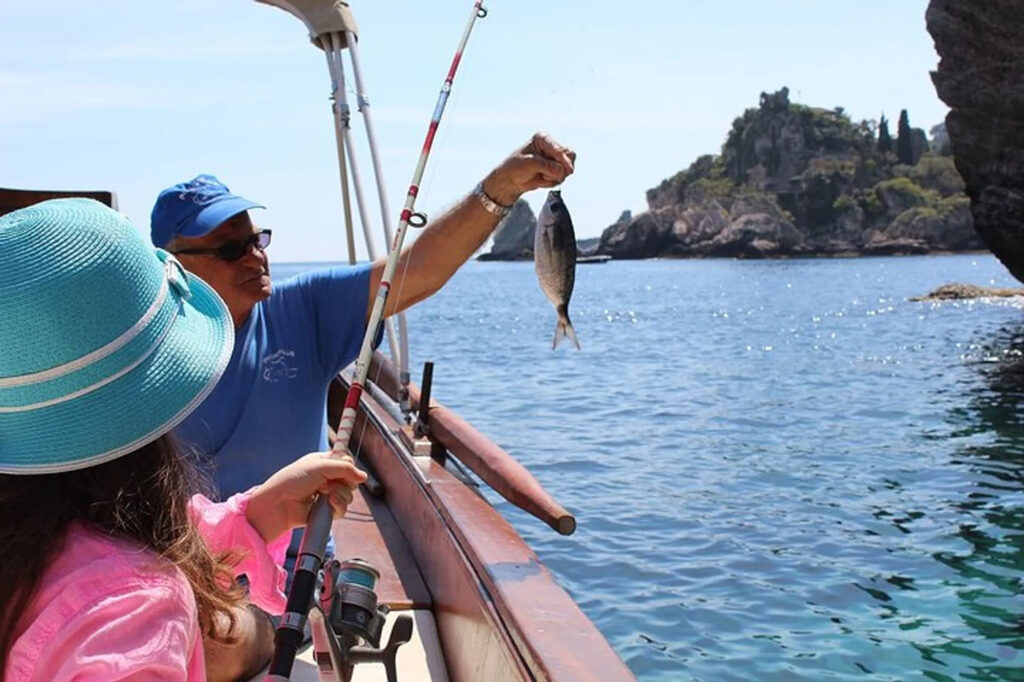 nha-trang-fishing-at-mun-island-full-day-tour-viet-nam-fishing-tours