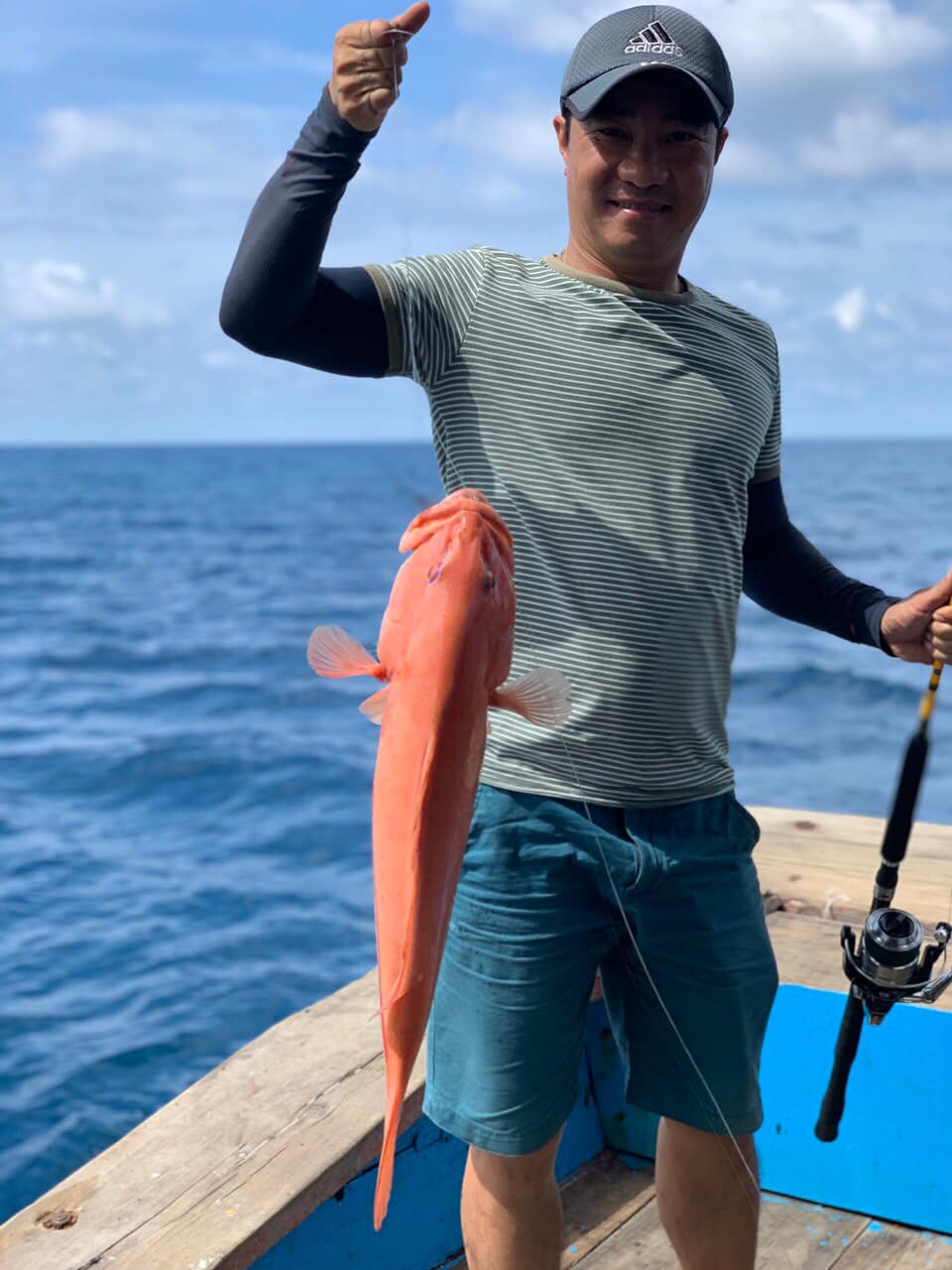 Sea fishing in Van Phong Bay is a delightful experience.