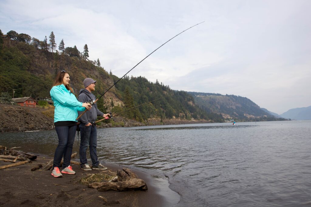 valentine-day-2026-fishing-together-couple-male-female-northern-vietnam-tour-trip-travel-angler-lure-fly-catching