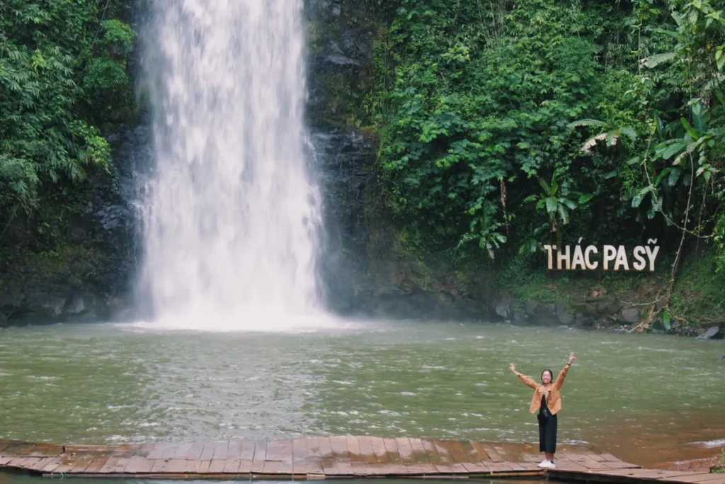 Pa-Sy-Waterfall-Kon-Tum-Province-vietnam-fishing-tour-trip-travel-anglers