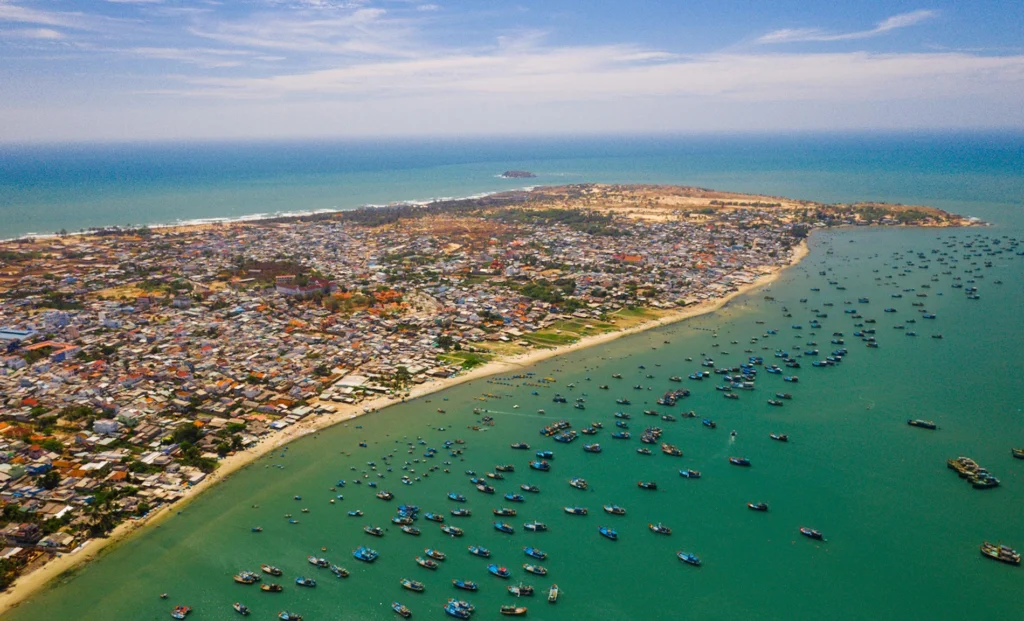 mui-ne-binh-thuan-province-vietnam-fishing-tours-trips-travelers-anglers