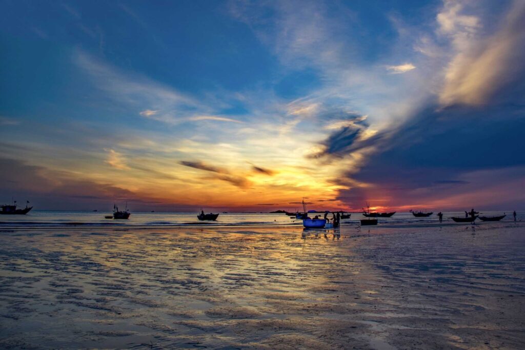 thach-hai-sea-ha-tinh-province-viet-nam-fishing-tours-trips-travel-anglers